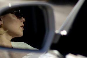 her way taxi vrouwelijke taxi alphen aan den rijn vrouwen vrouwelijke chauffeur whatsapp elektrisch milieubewust elektrische taxi